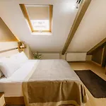 Kavalali 4*