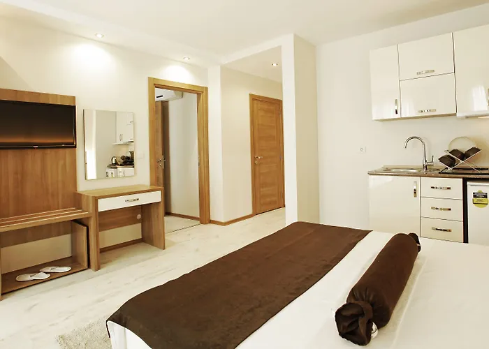 アパートホテル Kavalali