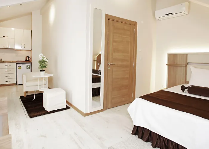 Kavalali アパートホテル 4*