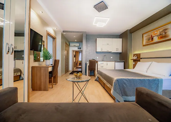 アパートホテル Kavalali 4*