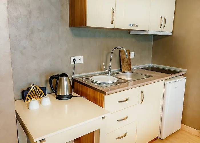 Kavalalı Apart Otel 4*