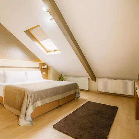 Kavalali アパートホテル